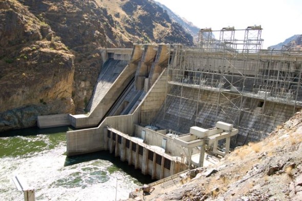 Hells Canyon Dam