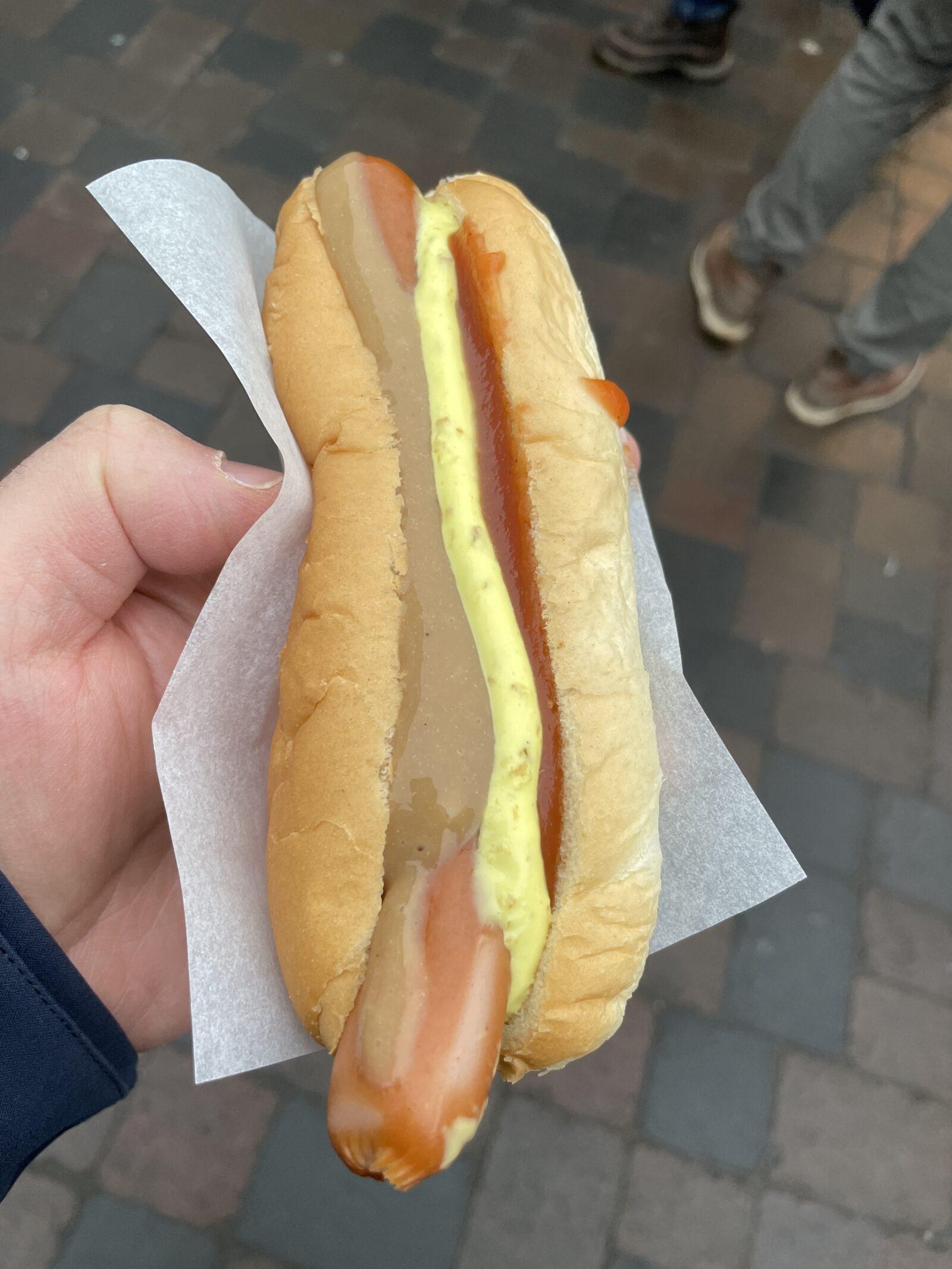 Icelandic hot dog