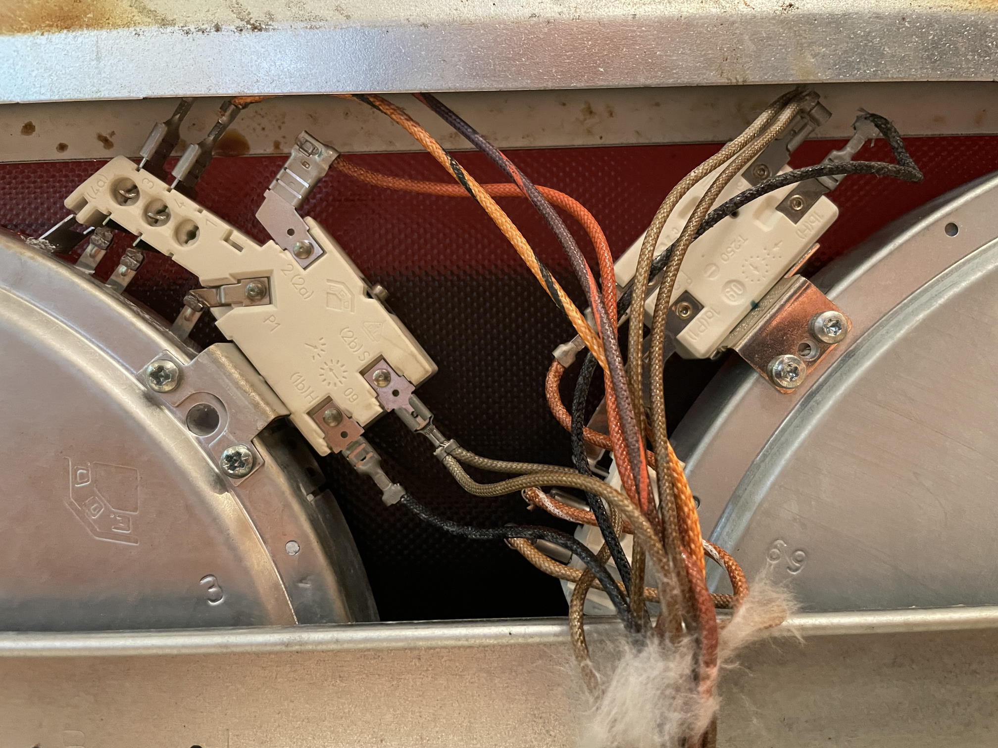 What to do when the hot surface light on the oven stays on WT8P's