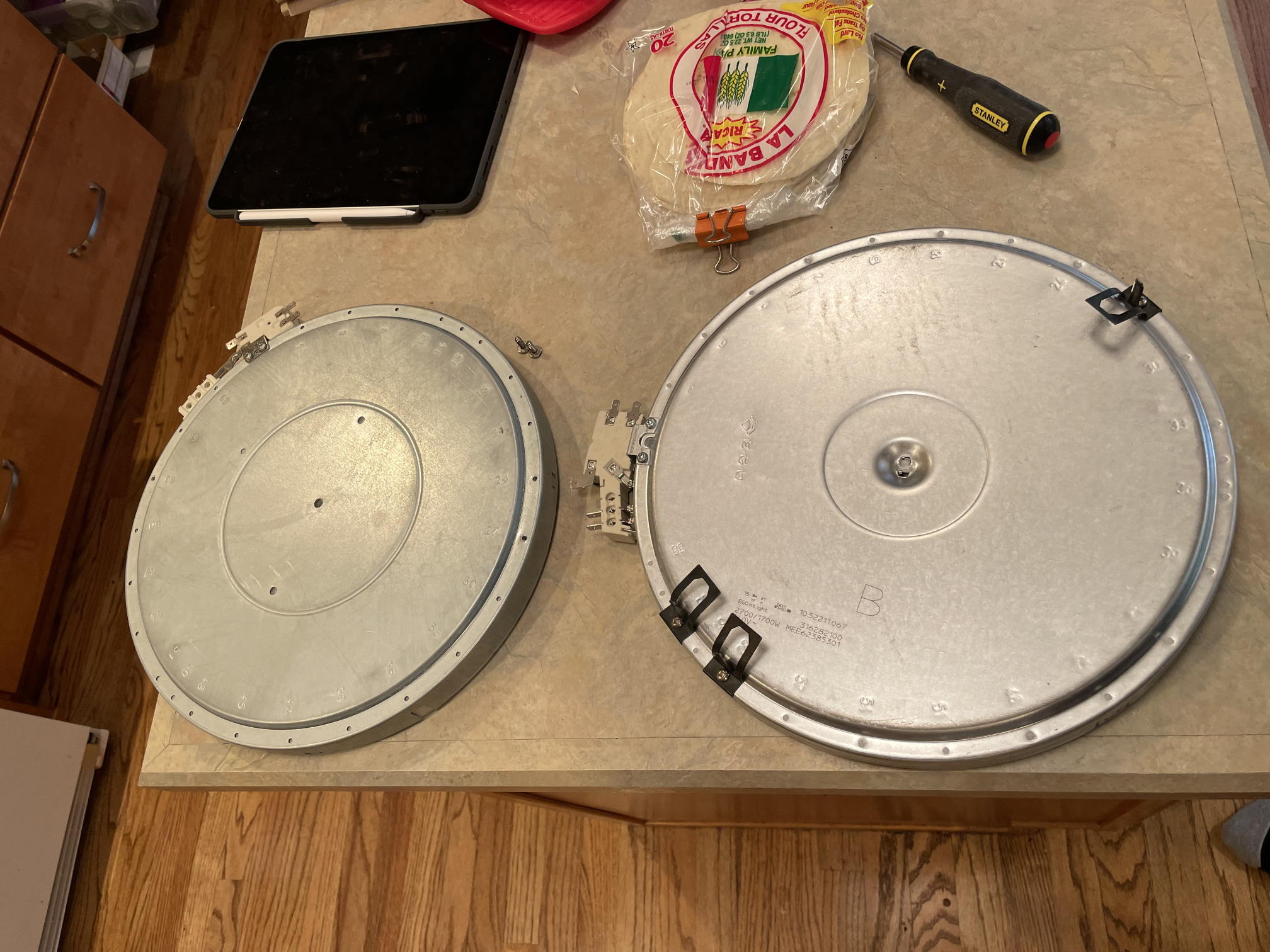 What to do when the hot surface light on the oven stays on WT8P's