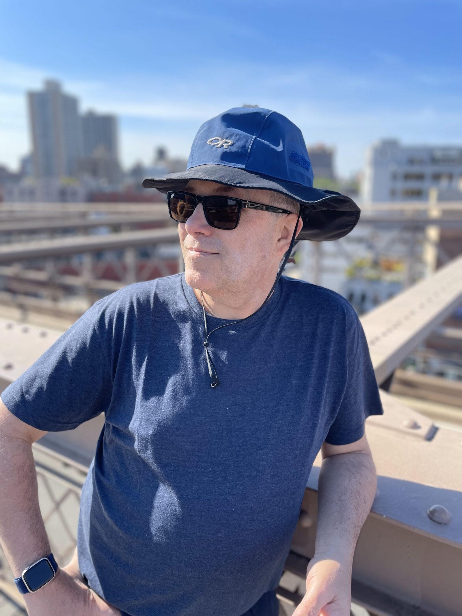 Jim (WT8P) is standing somewhere in Brooklyn, pensively looking to his right (your left). This is one of the rare photos of myself that I find tolerable.